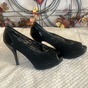 Guess | Lace Peep Toe Heels